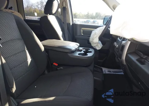 2020 Ram 1500 Classic Warlock 4X4 5'7 Box z USA, uszkodzony, nr VIN 1C6RR7LT8LS154435